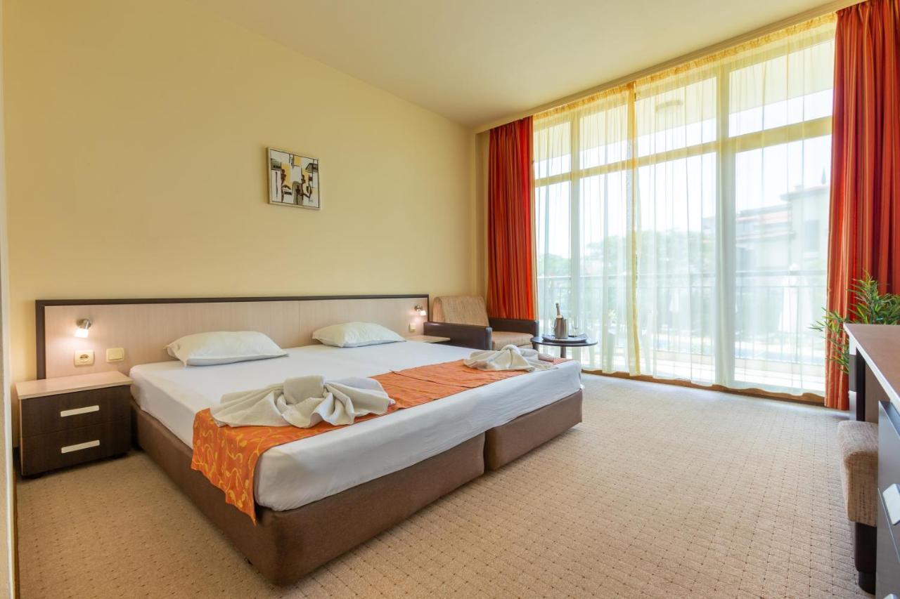 Hotel Julia Sveti Vlas Extérieur photo