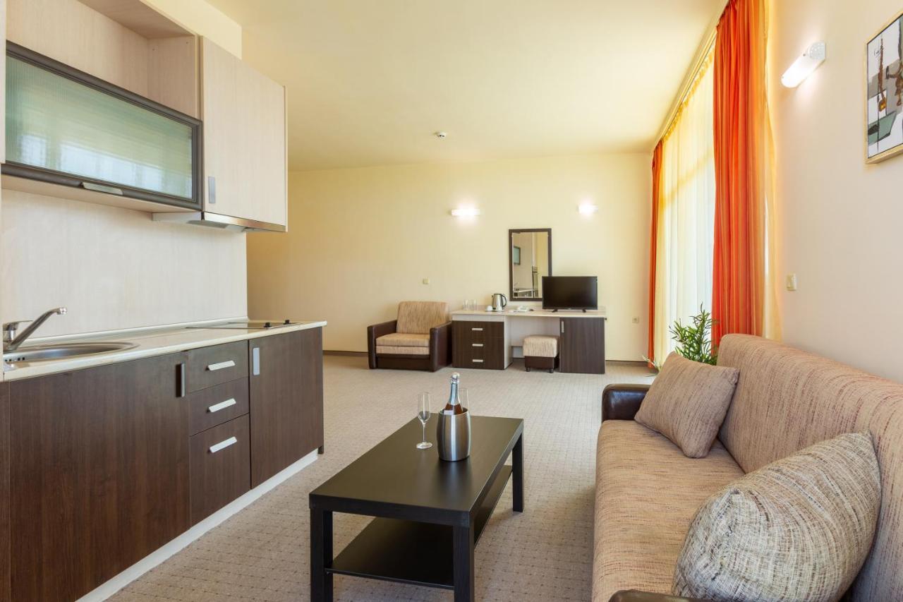 Hotel Julia Sveti Vlas Extérieur photo
